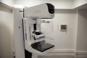 mamografia-despues-de-un-aumento-de-pecho