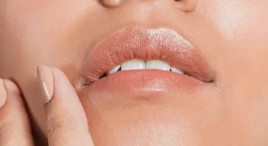 Lip Lift: Guía Completa 2026 — artículo del blog del Dr. Gustavo Sordo